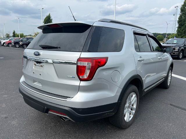 Certified 2018 Ford Explorer XLT w/ Equipment Group 202A AWD/4WD image 7