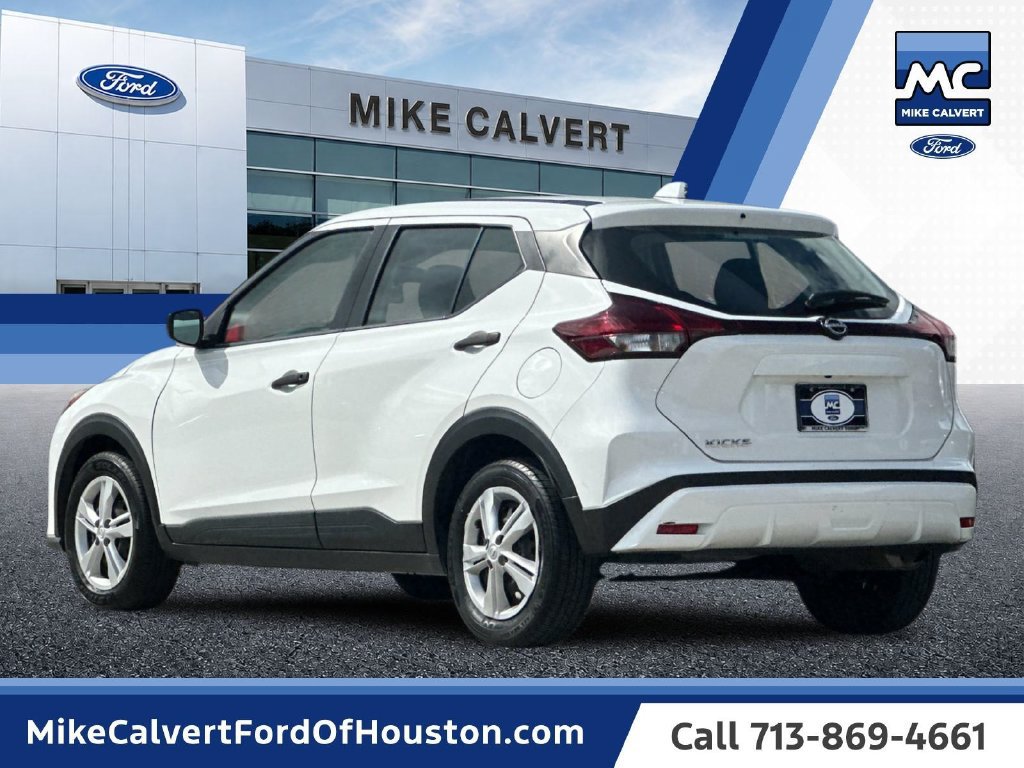 Used 2024 Nissan Kicks S FWD image 3