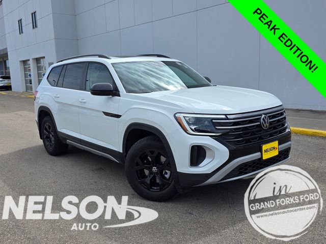 Used 2025 Volkswagen Atlas Peak Edition SE AWD/4WD image 1