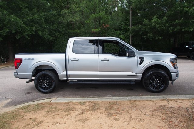 Certified 2024 Ford F150 XLT w/ Equipment Group 302A MID AWD/4WD image 9