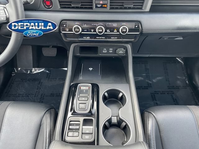 Used 2025 Honda Pilot Touring image 14