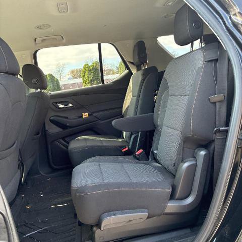 Used 2018 Chevrolet Traverse LT w/ LPO, Floor Liner Package image 22