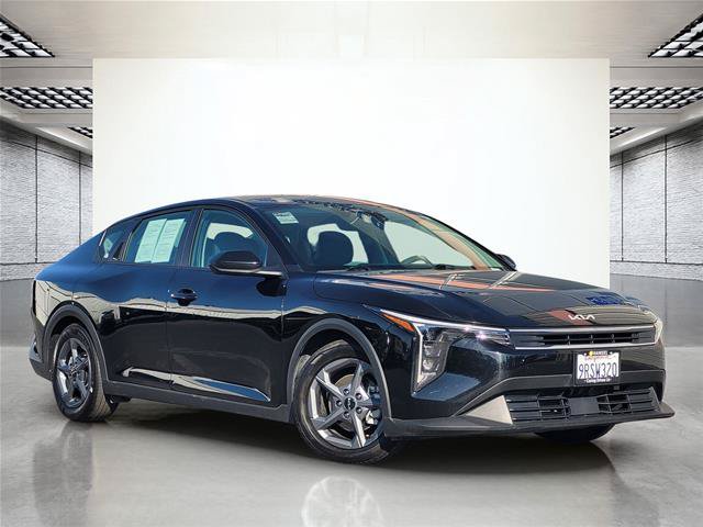 Used 2025 Kia K4