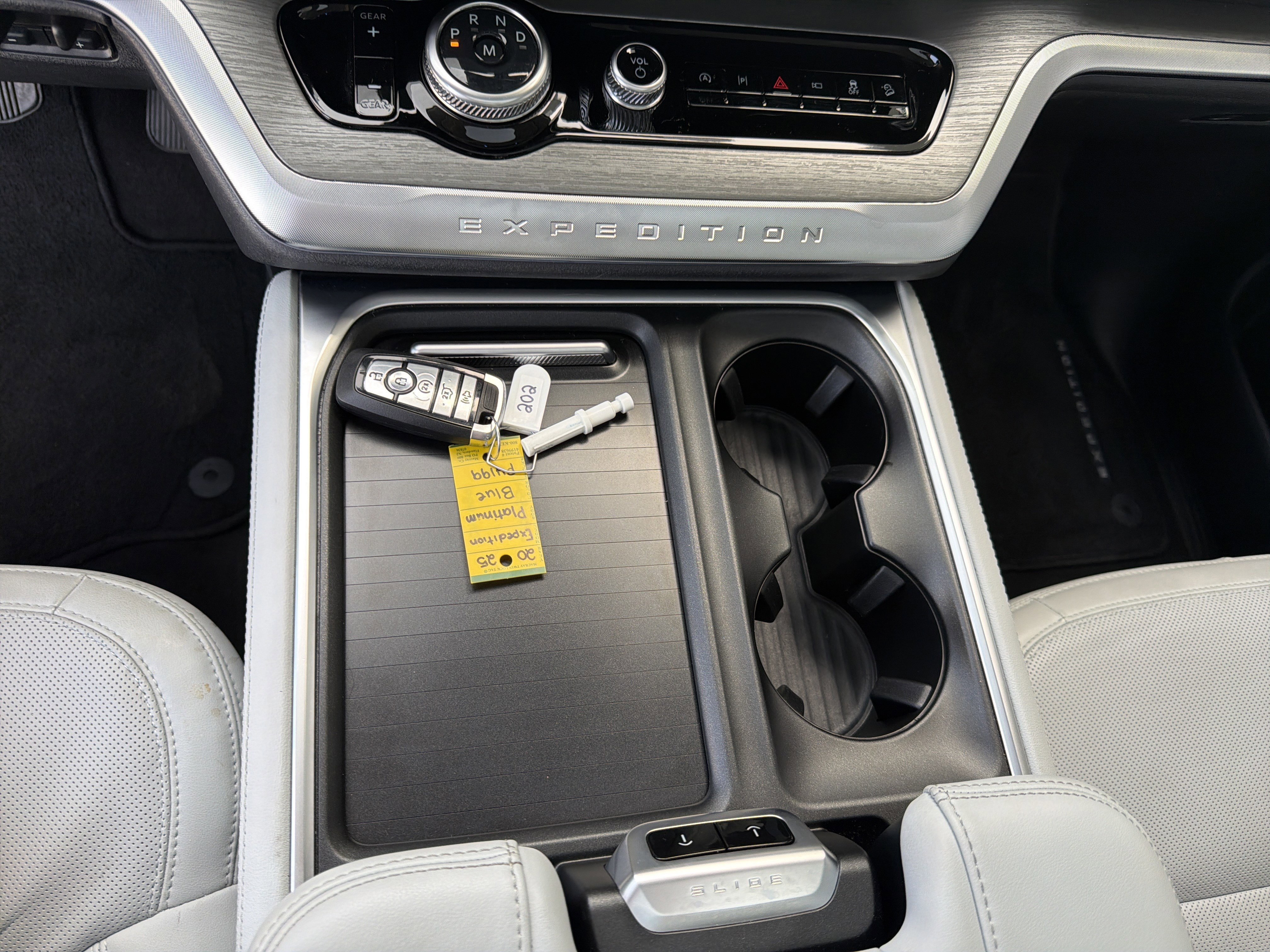 Certified 2025 Ford Expedition Platinum w/ Driver's Package image 52