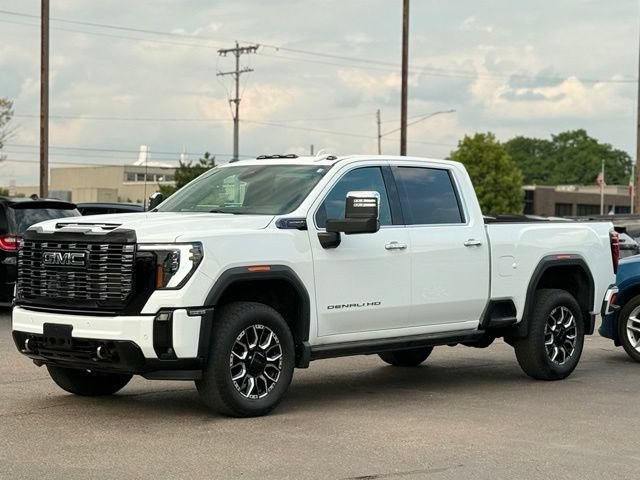 Used 2025 GMC Sierra 3500 Denali Ultimate w/ LPO, GMC Protection Package AWD/4WD image 42