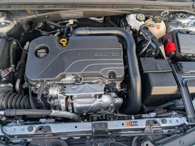 Used 2025 Chevrolet Malibu LT FWD image 13