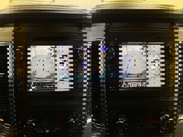 Used 2019 Nissan Titan PRO-4X w/ Pro-4x Convenience Package image 15