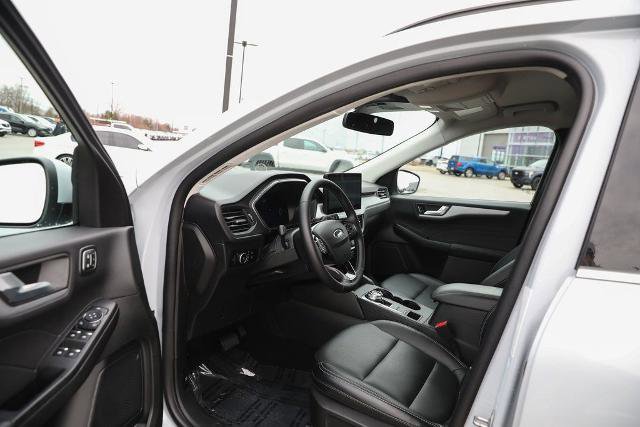 Certified 2025 Ford Escape Platinum image 18