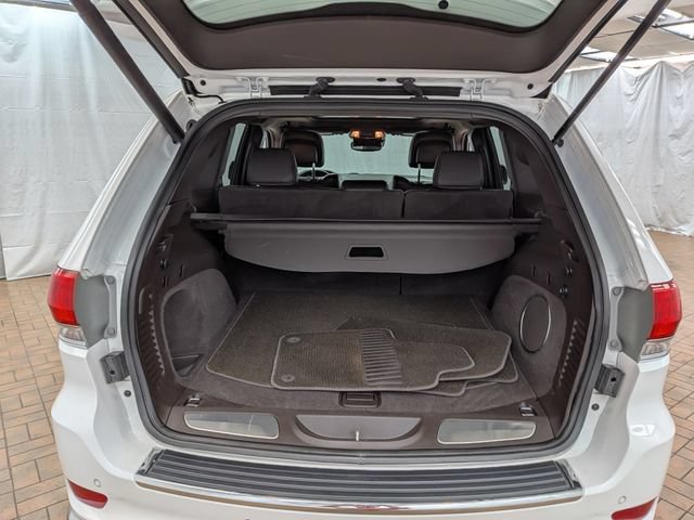 Used 2019 Jeep Grand Cherokee Summit AWD/4WD image 22