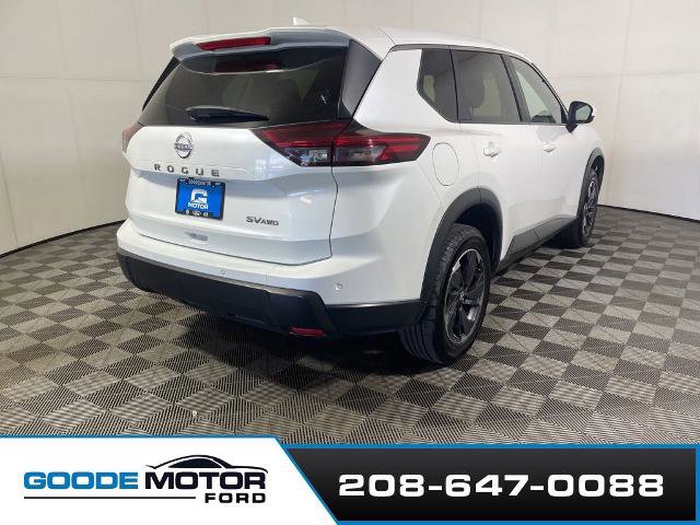 Used 2024 Nissan Rogue SV AWD/4WD image 7