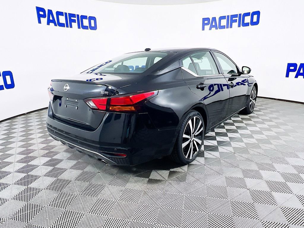 Used 2022 Nissan Altima 2.5 SR image 4