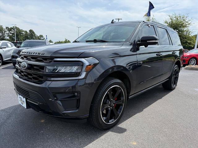 Certified 2024 Ford Expedition Limited AWD/4WD image 4