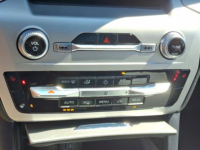 Certified 2022 Ford Explorer XLT w/ Equipment Group 202A image 18