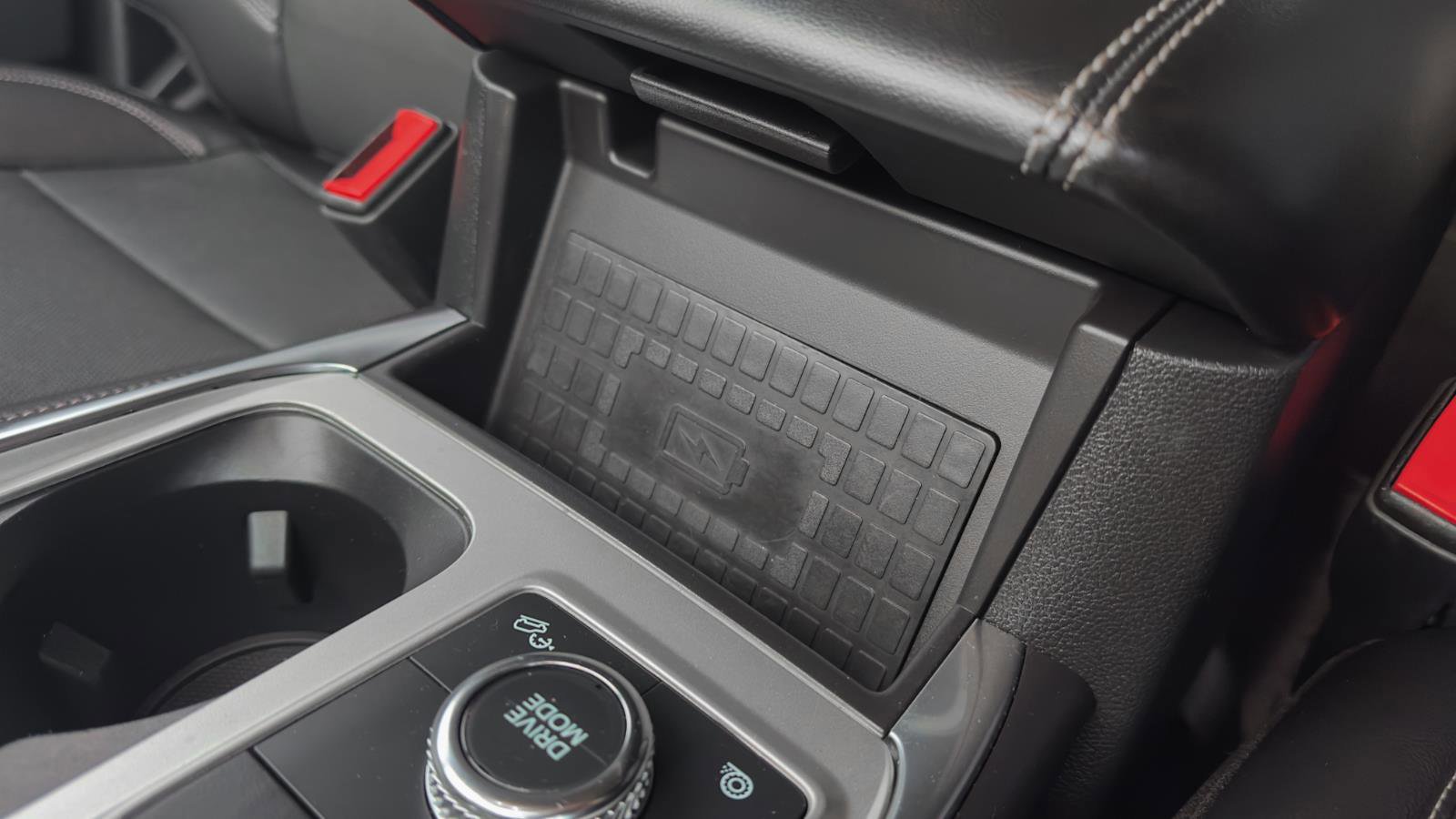 Certified 2023 Ford Explorer Limited w/ Equipment Group 301A image 17