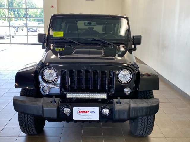 Used 2017 Jeep Wrangler Unlimited Sahara AWD/4WD image 3