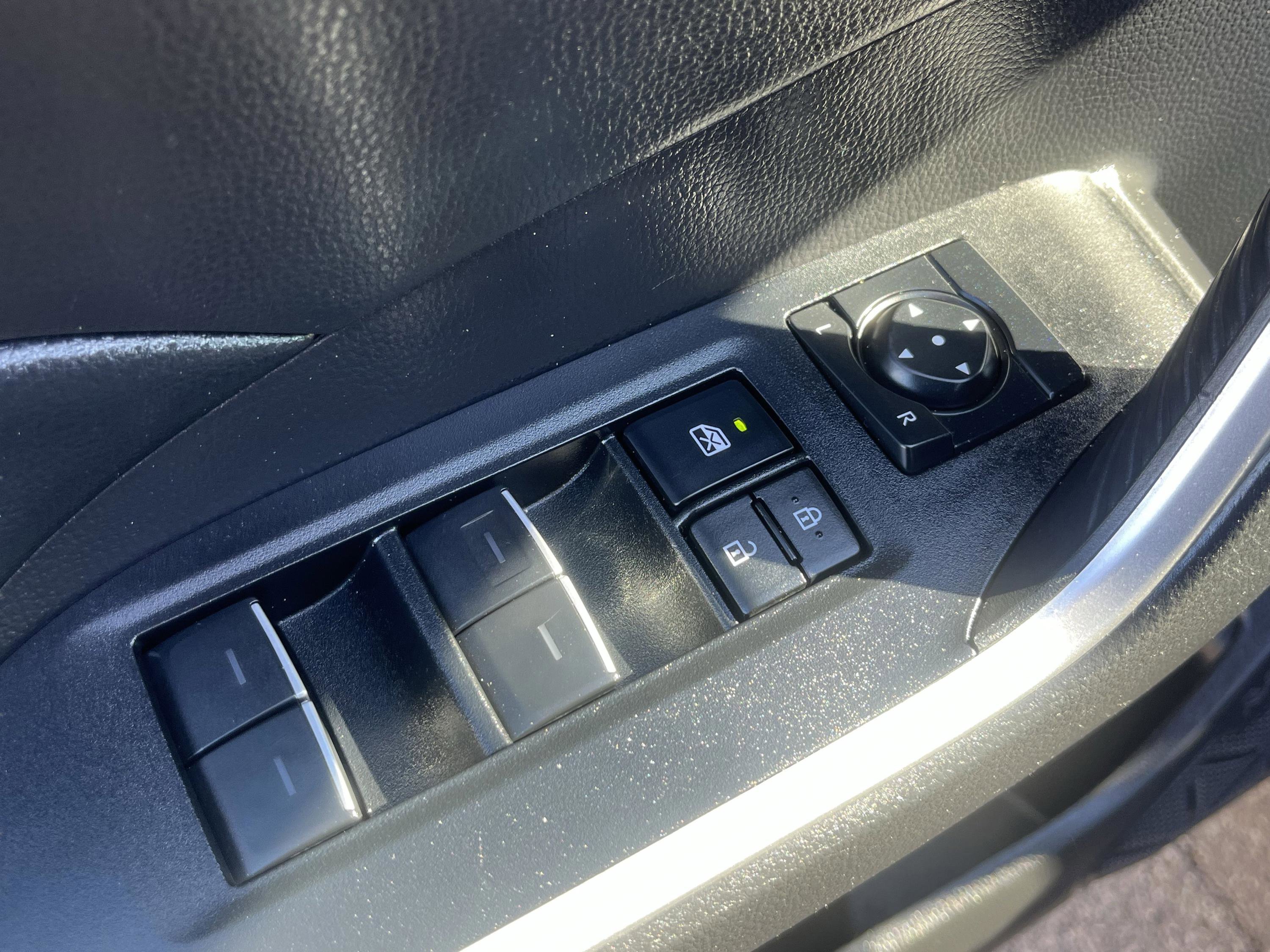 Used 2022 Toyota RAV4 XLE image 12