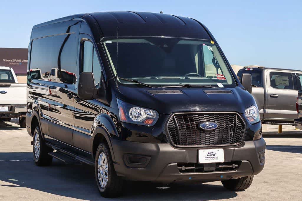 Certified 2025 Ford Transit 250 148 Medium Roof RWD image 3