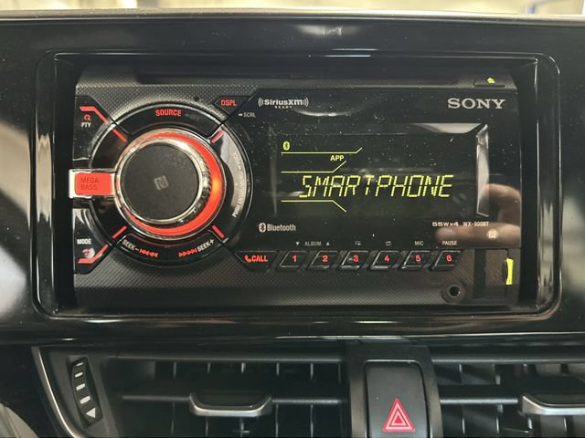 Used 2018 Toyota C-HR XLE FWD image 29