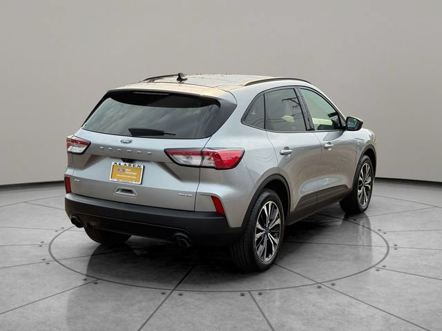 Certified 2022 Ford Escape SE w/ SE Sport Appearance Package AWD/4WD image 11