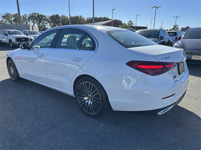 Used 2024 Mercedes-Benz C 300 4MATIC Sedan image 3