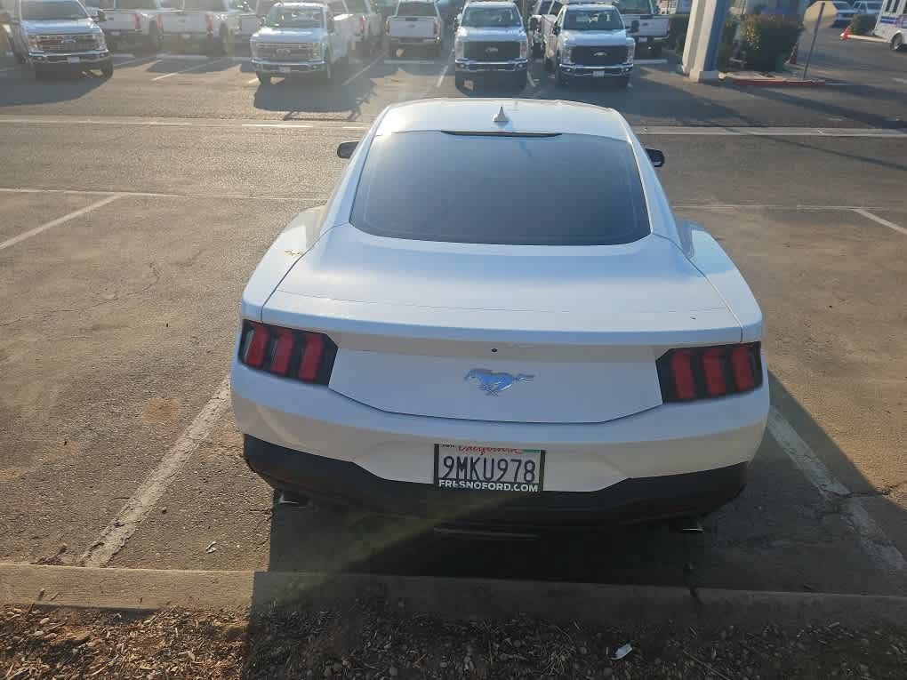 Certified 2024 Ford Mustang Coupe RWD image 7