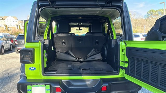 Used 2021 Jeep Wrangler Unlimited Rubicon w/ Xtreme Recon 35" Tire Package image 18