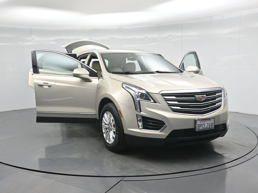 Used 2017 Cadillac XT5 FWD image 30