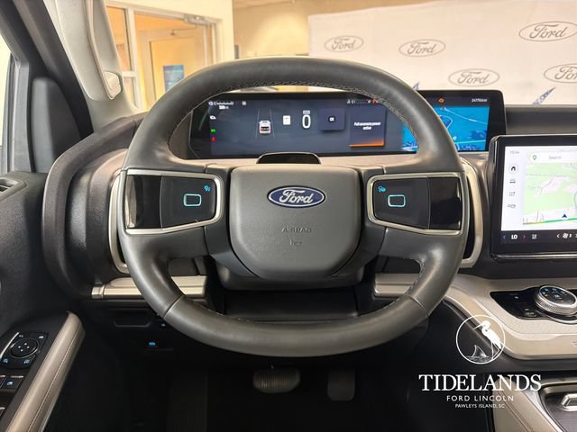Certified 2025 Ford Expedition Active RWD image 17