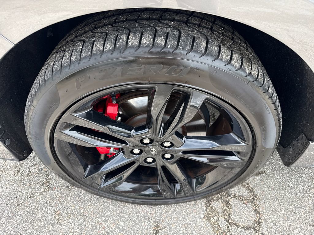 Certified 2021 Ford Edge ST w/ Equipment Group 401A image 13