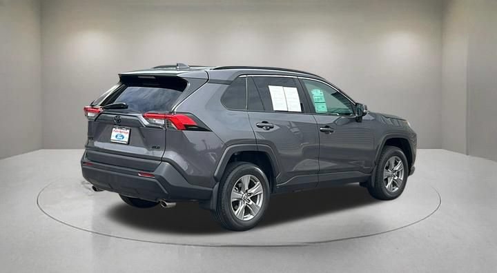 Used 2023 Toyota RAV4 XLE w/ Convenience Package FWD image 5