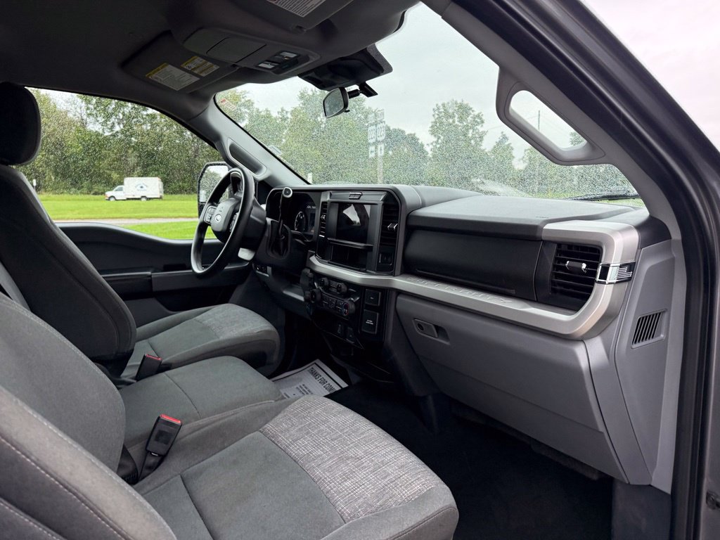 Certified 2025 Ford F250 XLT w/ FX4 Off-Road Package AWD/4WD image 11