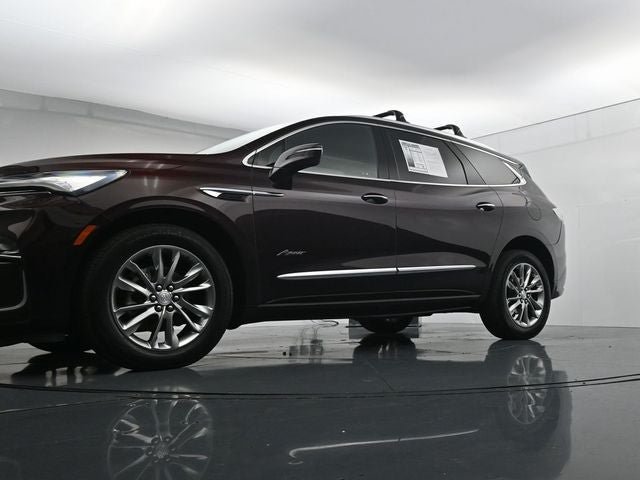 Used 2022 Buick Enclave Avenir w/ Avenir Technology Package AWD/4WD image 34