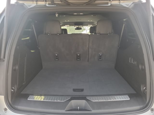 Used 2024 GMC Yukon XL AT4 AWD/4WD image 17