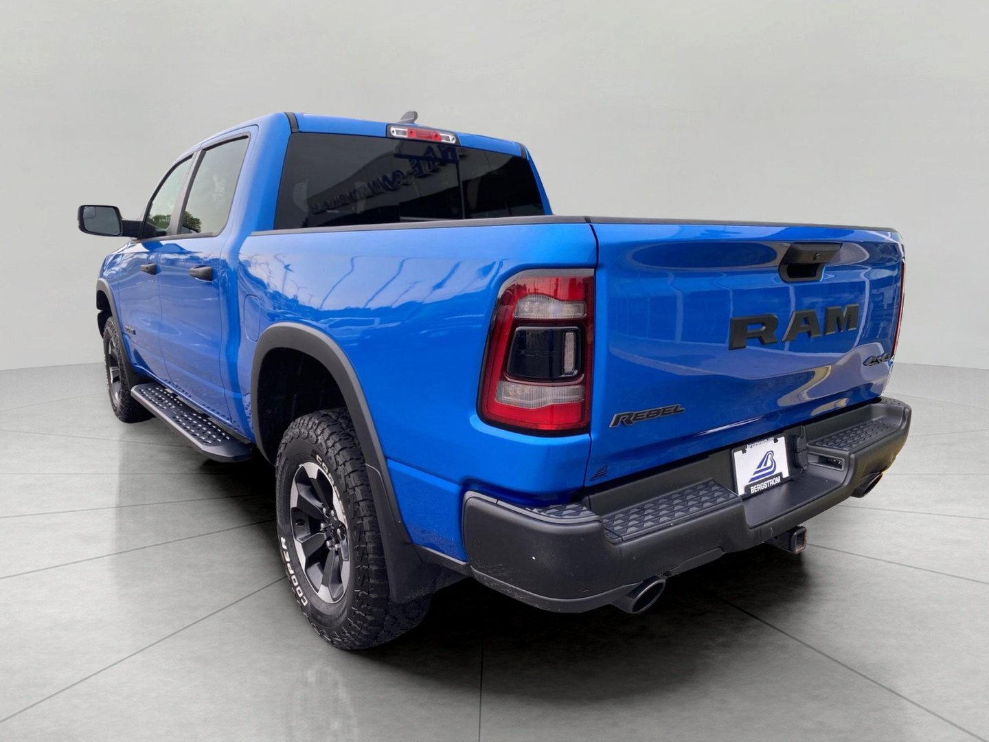 Used 2022 RAM 1500 Rebel w/ Level 1 Equipment Group AWD/4WD image 10