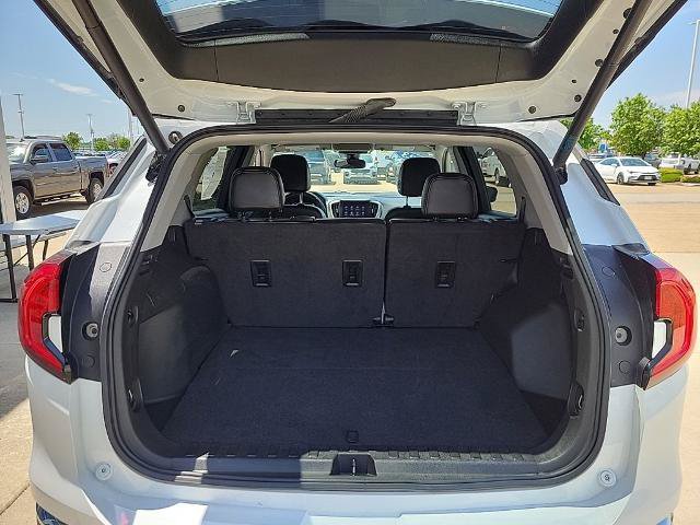 Used 2023 GMC Terrain SLT FWD image 13