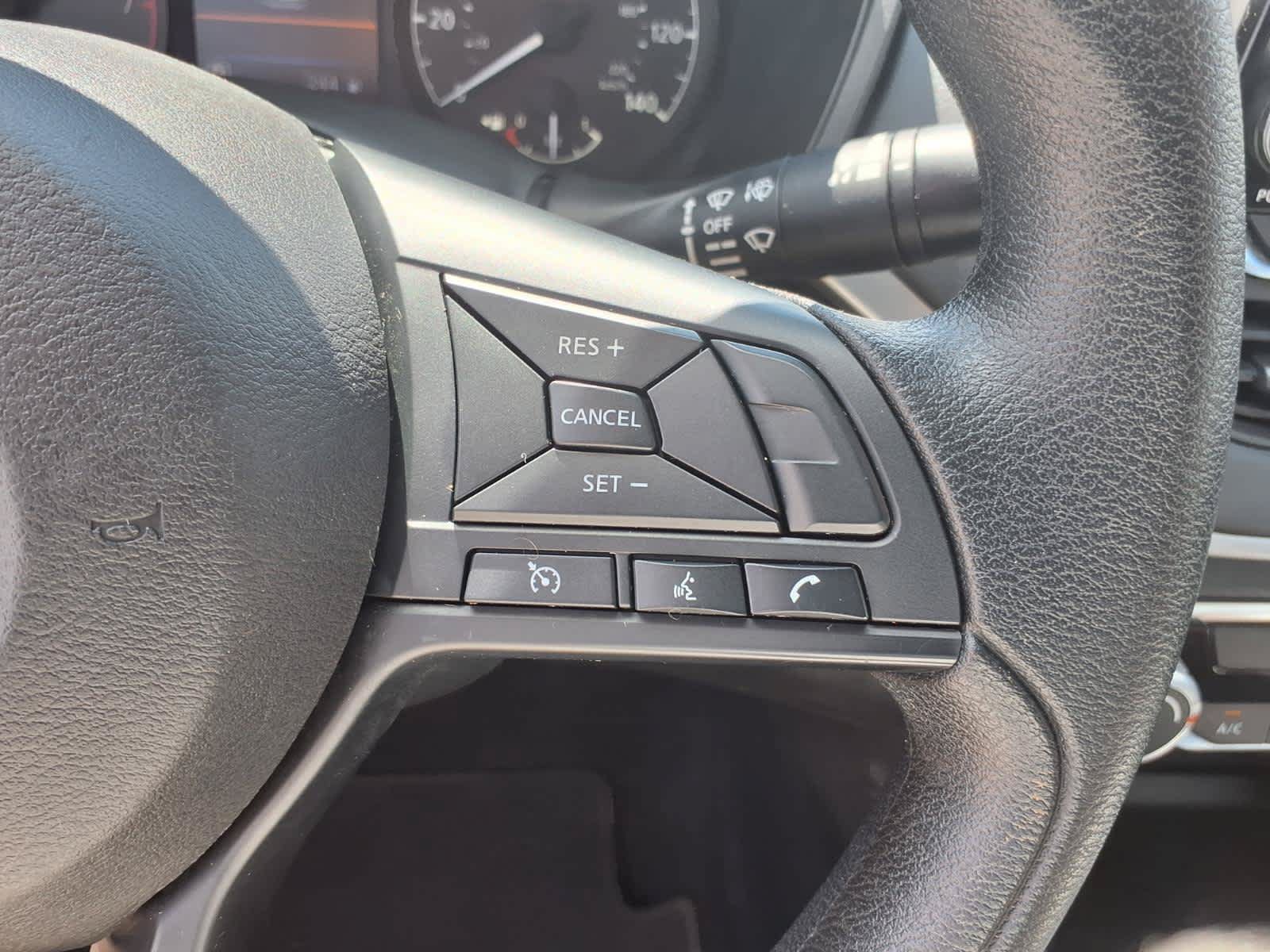 Used 2023 Nissan Altima 2.5 S FWD image 9