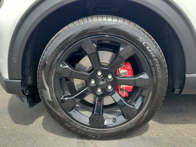 Certified 2021 Ford Explorer ST w/ Equipment Group 401A image 33