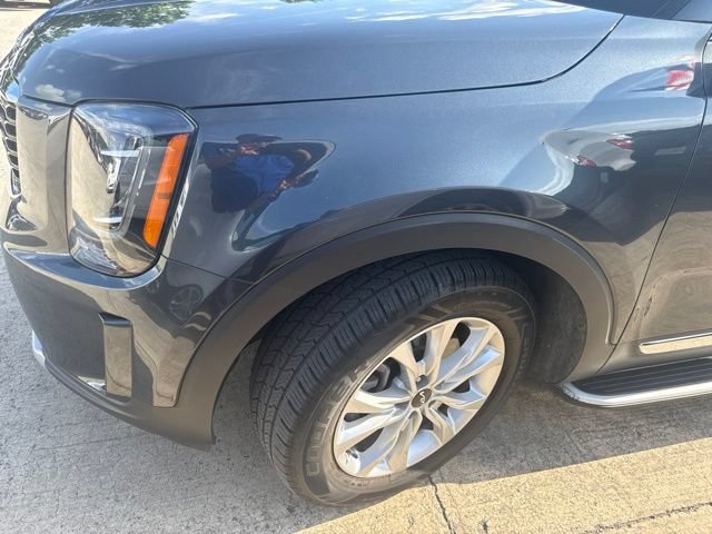 Used 2022 Kia Telluride LX AWD/4WD image 4