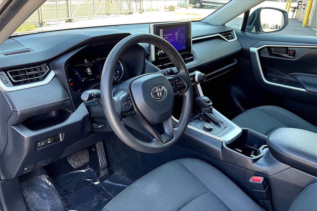 Used 2024 Toyota RAV4 LE image 13