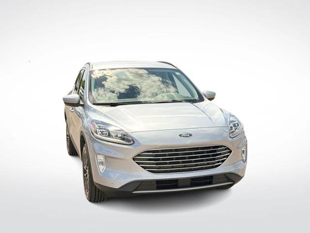 Certified 2022 Ford Escape Titanium FWD image 3
