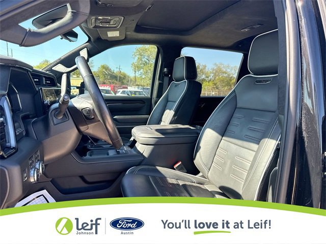 Used 2024 GMC Sierra 2500 AT4X image 18