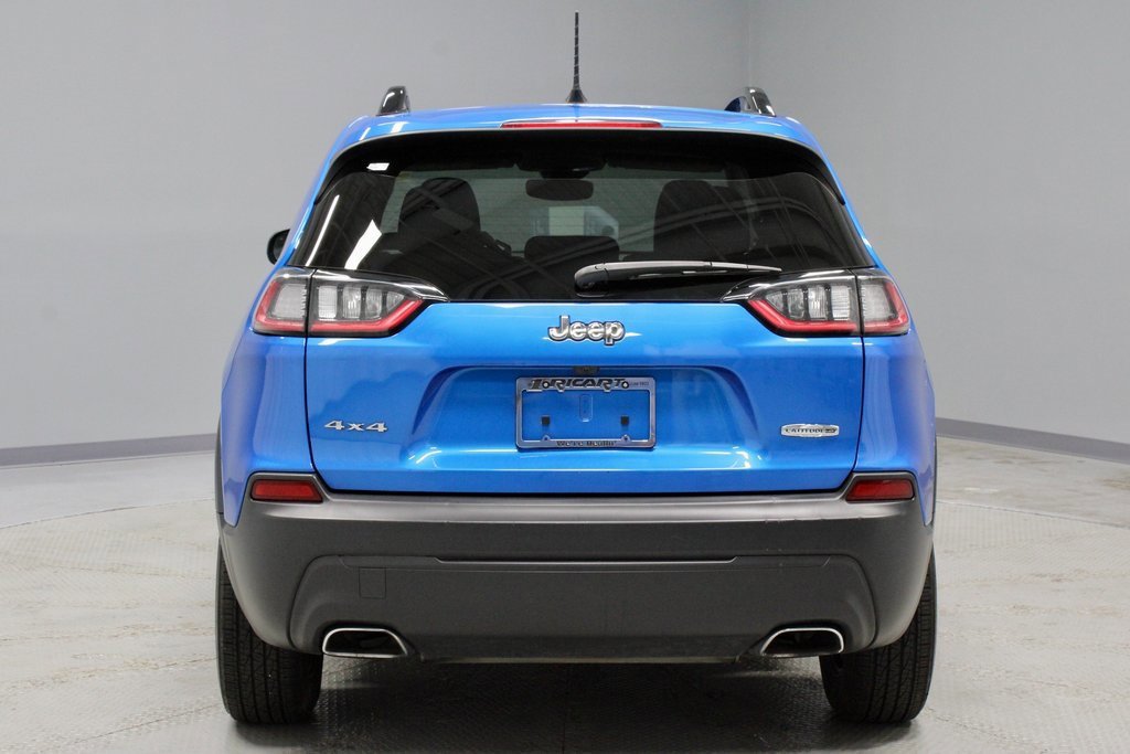 Used 2022 Jeep Cherokee Latitude Lux w/ Mopar Interior Package image 4