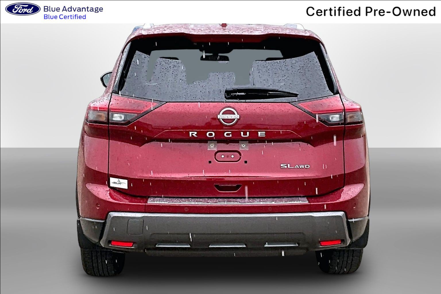 Used 2025 Nissan Rogue SL AWD/4WD image 4