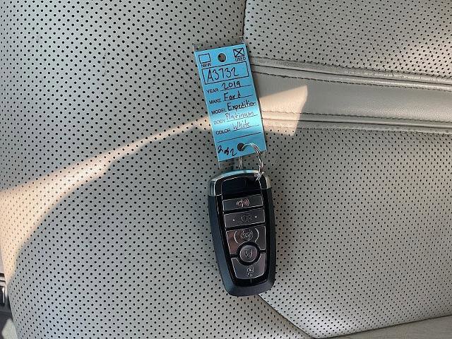 Certified 2019 Ford Expedition Platinum image 30