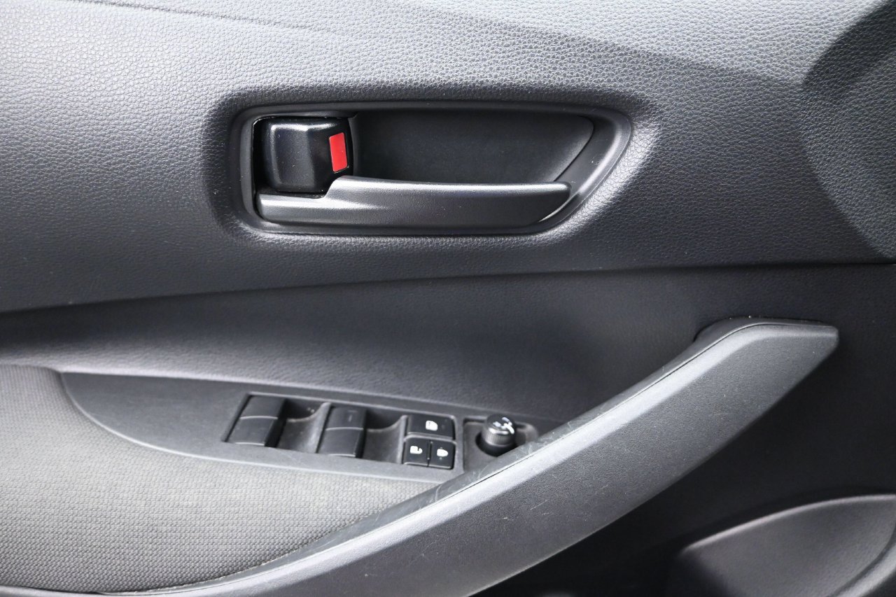 Used 2024 Toyota Corolla LE FWD image 27