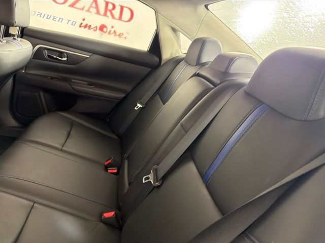 Used 2018 Nissan Altima 2.5 SR w/ SR Midnight Edition FWD image 13