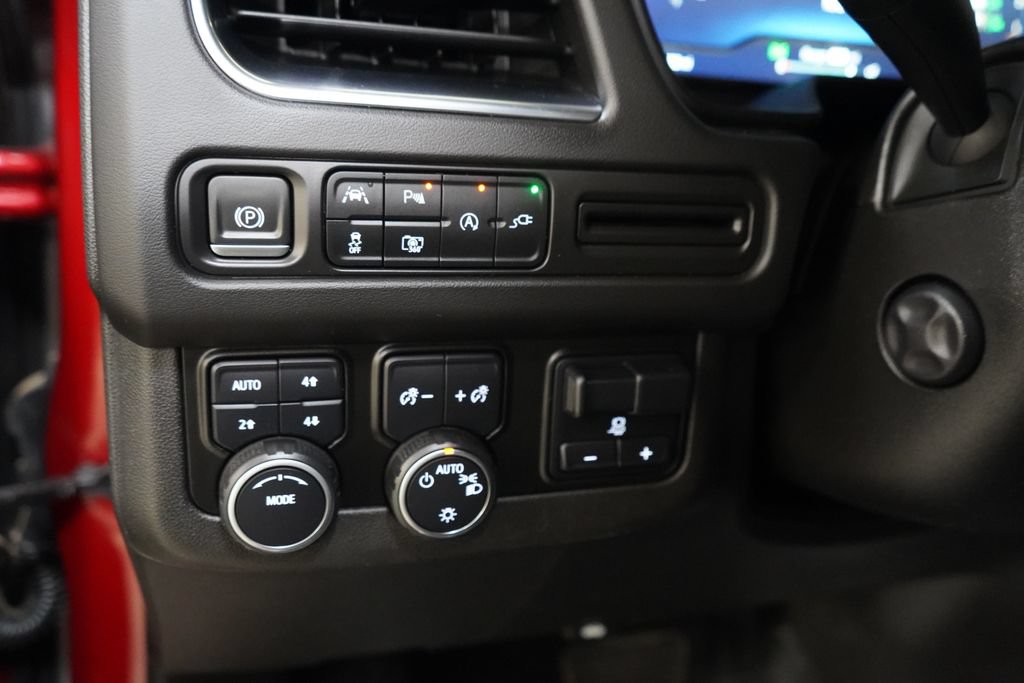 Used 2022 Chevrolet Tahoe LT w/ Luxury Package AWD/4WD image 30