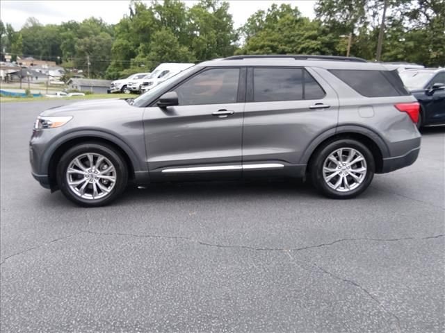 Certified 2021 Ford Explorer XLT w/ Equipment Group 202A RWD image 7