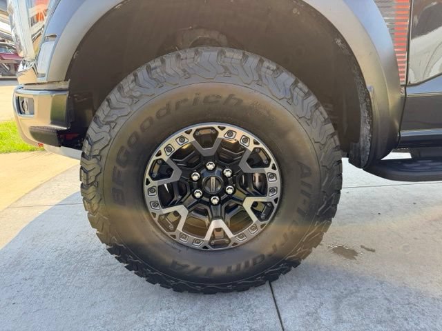 Certified 2025 Ford F150 Raptor w/ Equipment Group 803A Raptor R AWD/4WD image 4
