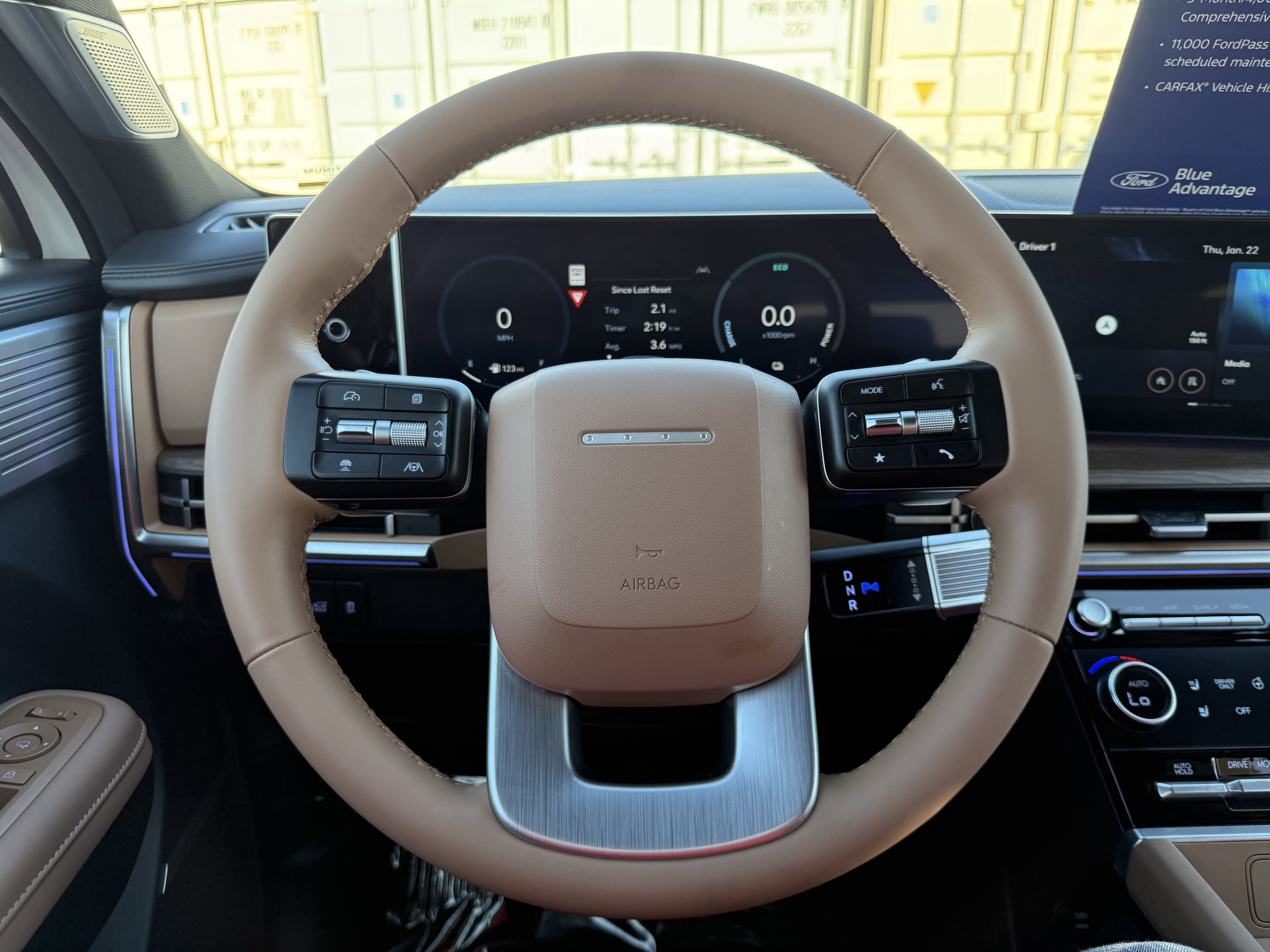 Used 2025 Hyundai Santa Fe Limited image 27